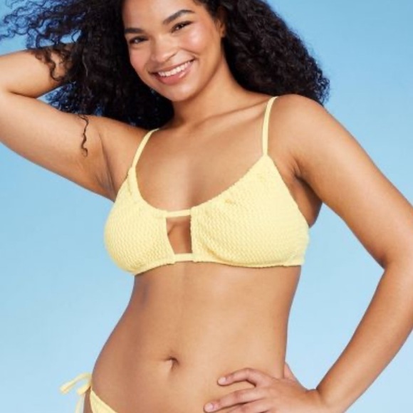 NWT Wild Fable Tunneled Crochet Bralette Bikini Top SMALL - Picture 1 of 7